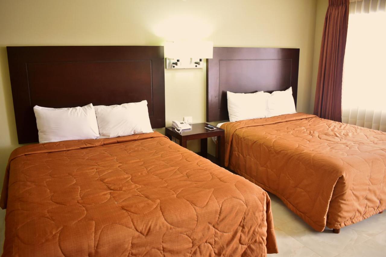 El Camino Hotel & Suites Heroica Caborca 外观 照片