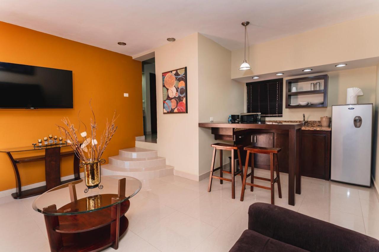 El Camino Hotel & Suites Heroica Caborca 外观 照片