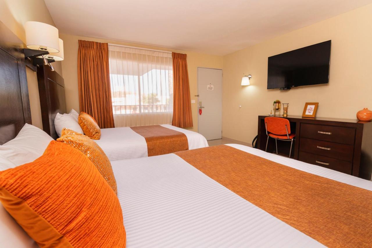 El Camino Hotel & Suites Heroica Caborca 外观 照片