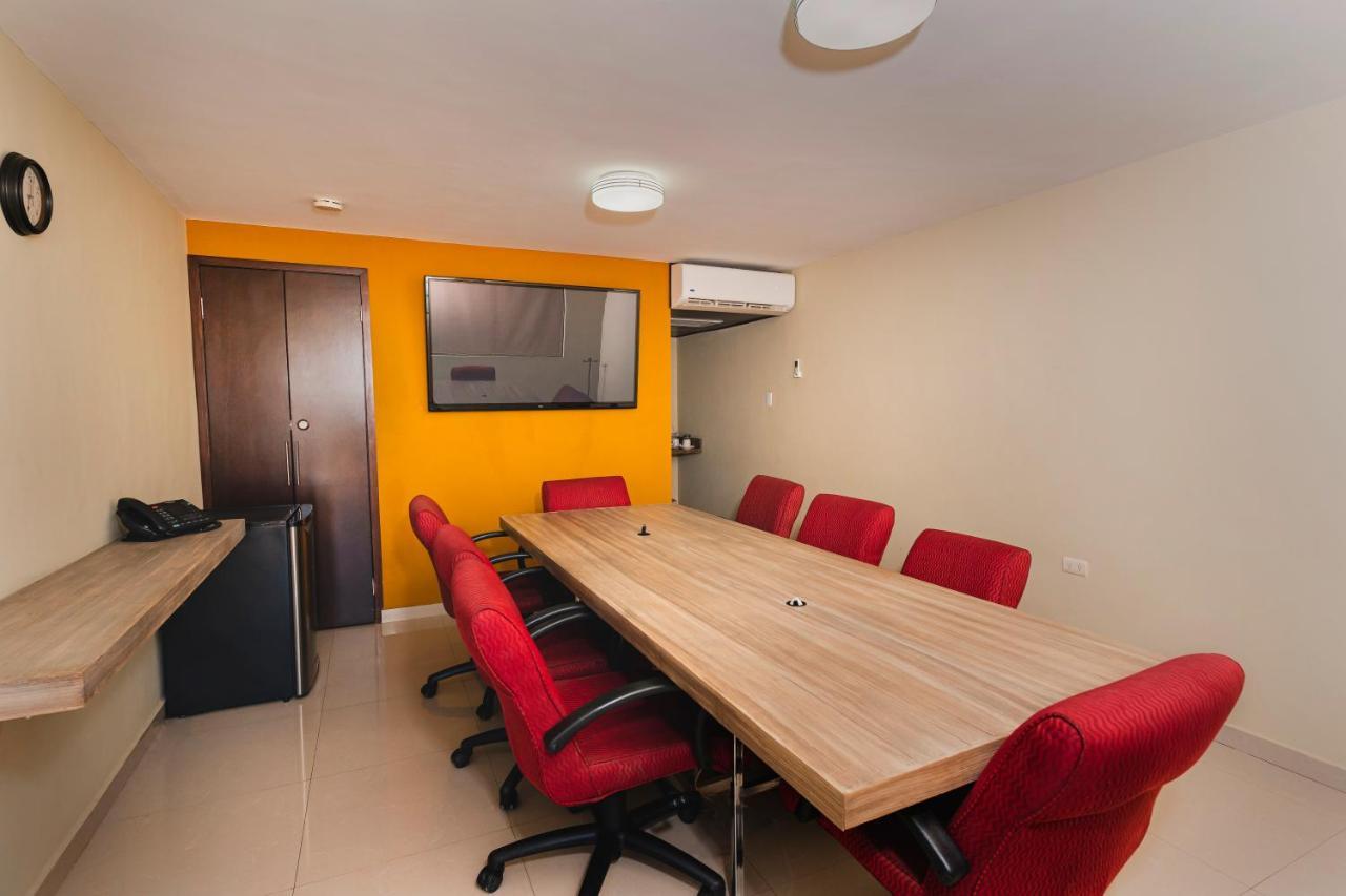 El Camino Hotel & Suites Heroica Caborca 外观 照片