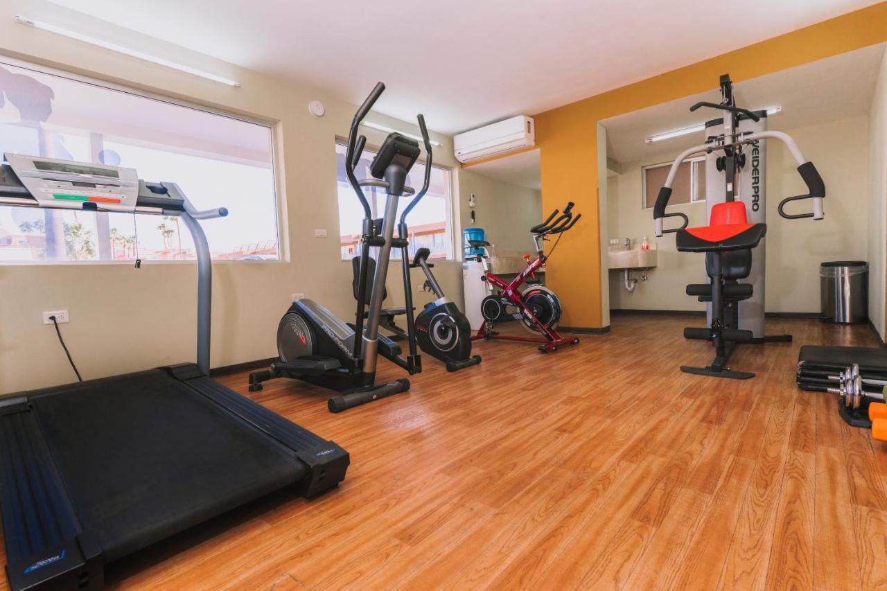 El Camino Hotel & Suites Heroica Caborca 外观 照片