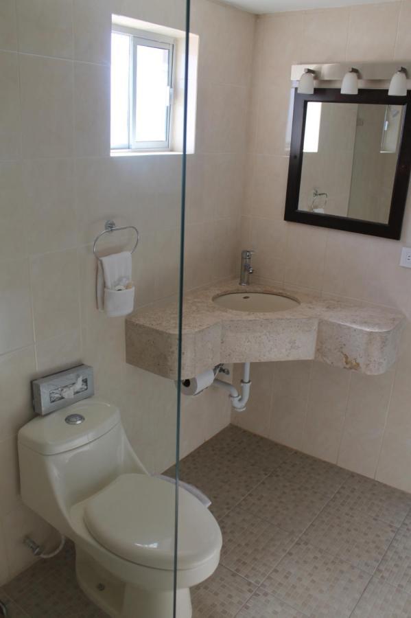 El Camino Hotel & Suites Heroica Caborca 外观 照片